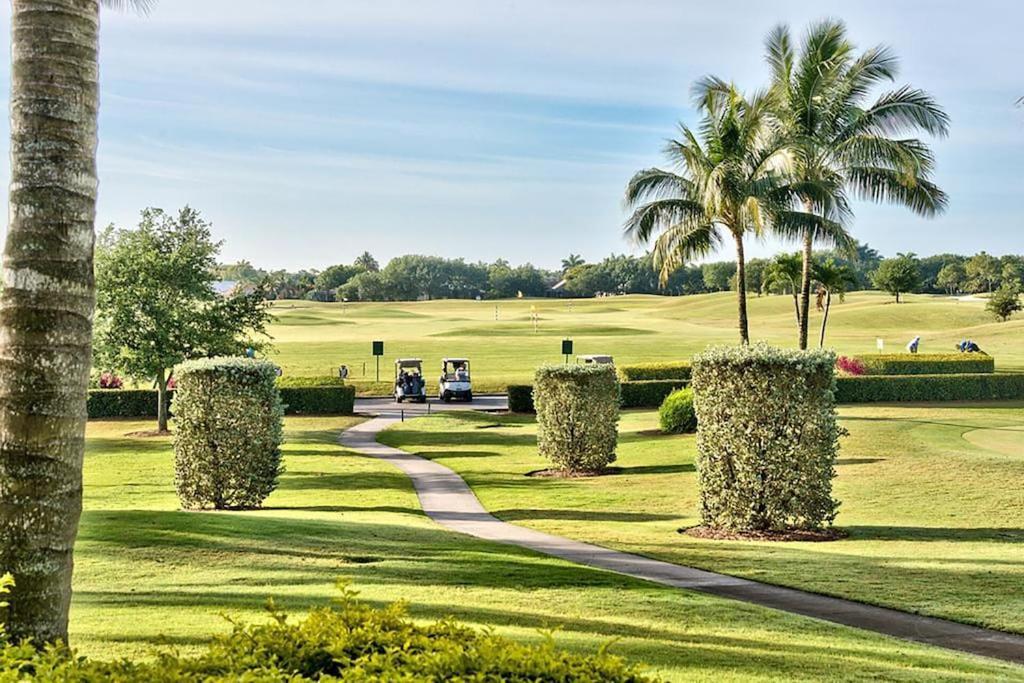 Free Golf! Stay, Play, Work From Luxury 2Bdr Plus Den 1St Floor Villa In Lely Golf Resort Нейплсз Екстер'єр фото