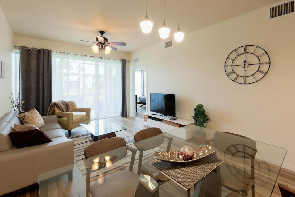 Free Golf! Stay, Play, Work From Luxury 2Bdr Plus Den 1St Floor Villa In Lely Golf Resort Нейплсз Екстер'єр фото